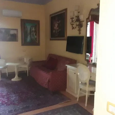 Domenico Florio Palace Bed & Breakfast 3*